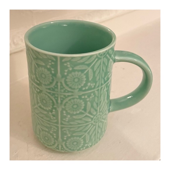 Starbucks 12 oz Jade Green Ceramic Coffee Mug with Embossed 3D Floral Design - Picture 4 of 9
